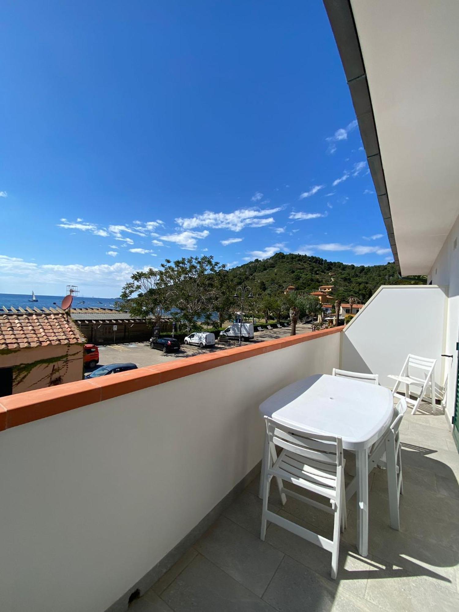Residence Hotel Villa Mare Portoferraio Exterior photo