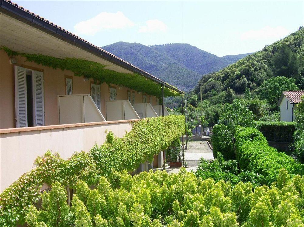 Residence Hotel Villa Mare Portoferraio Exterior photo