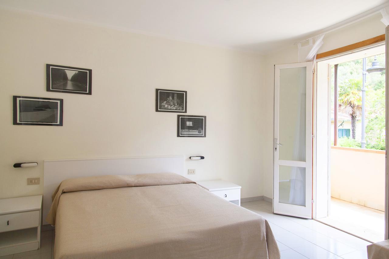 Residence Hotel Villa Mare Portoferraio Exterior photo