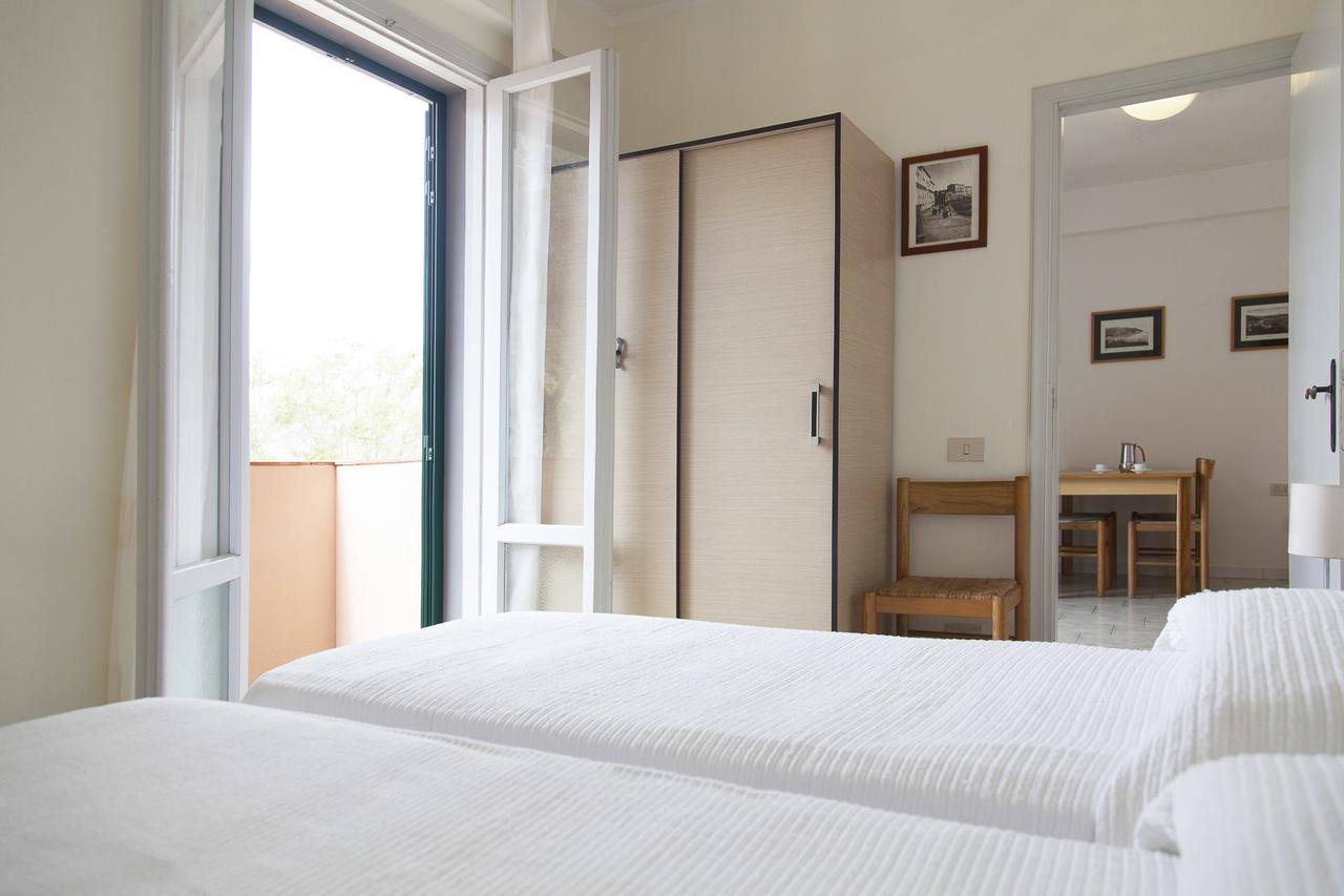 Residence Hotel Villa Mare Portoferraio Exterior photo