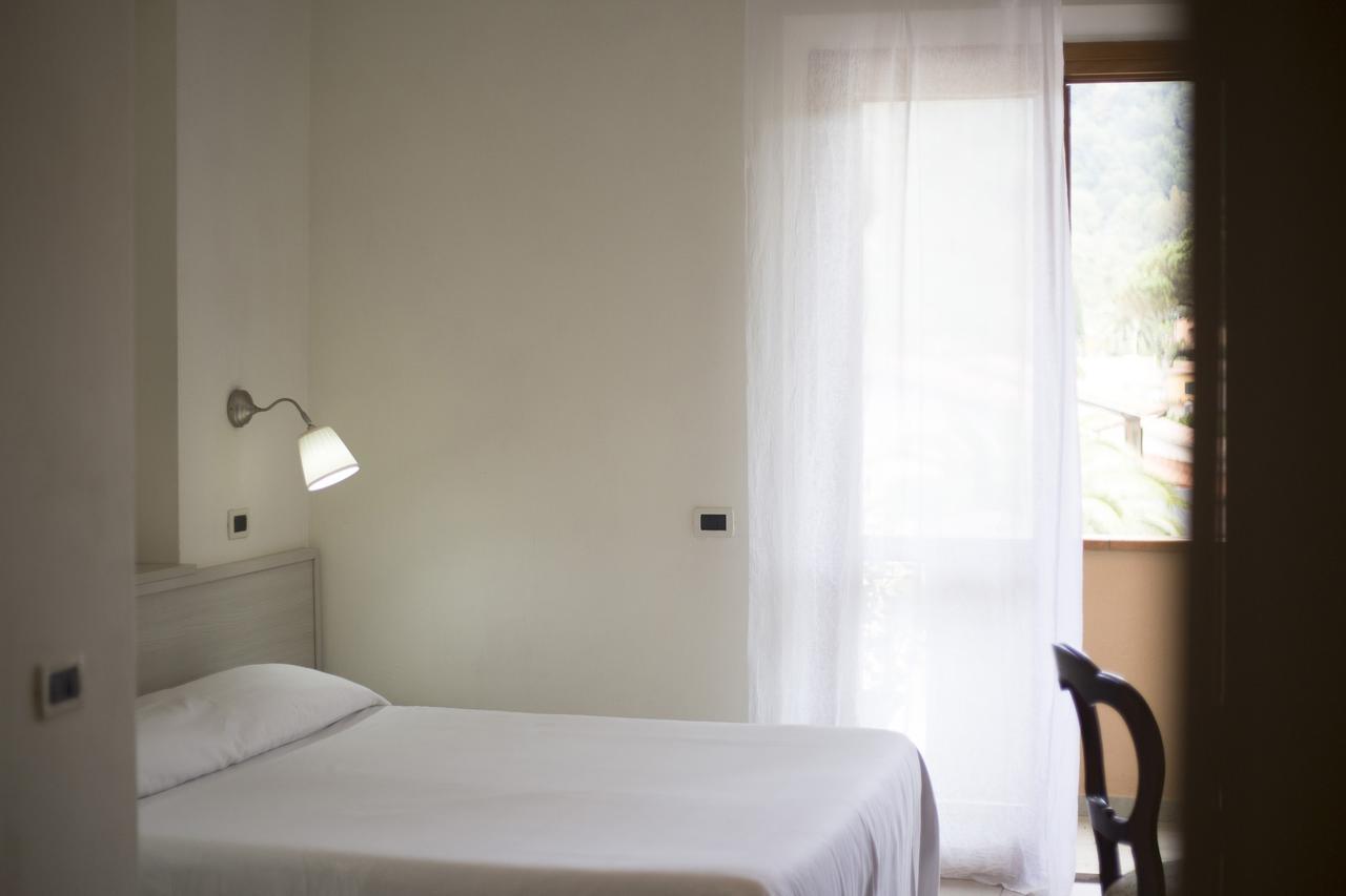Residence Hotel Villa Mare Portoferraio Exterior photo