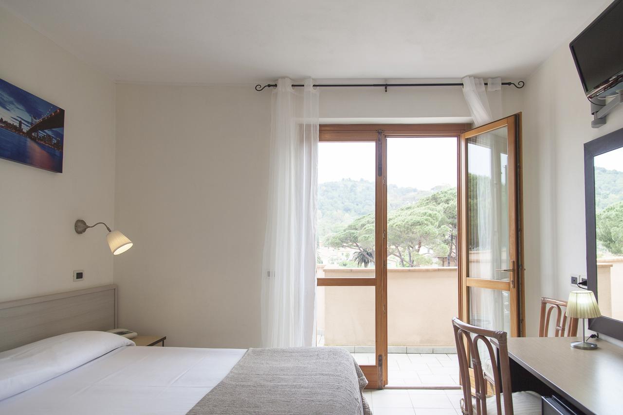 Residence Hotel Villa Mare Portoferraio Exterior photo